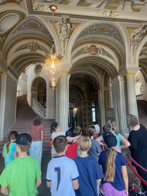 Ausflug der Klasse 3 der Drais-Grundschule Staffort zum Bruchsaler Schloss